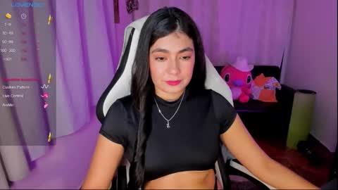 Snapshot of aylenmiller_ chatting on October 8, 2:20 am Aylen online show from October 8, 2:20 am