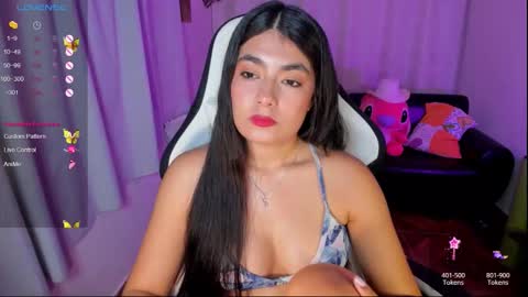 Snapshot of aylenmiller_ chatting on November 9, 1:37 am Aylen online show from November 9, 1:37 am