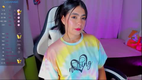 Snapshot of aylenmiller_ chatting on December 16, 1:43 am Aylen online show from December 16, 1:43 am