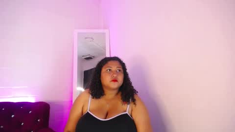 Snapshot of ayliinn_ chatting on September 9, 2:55 am Ayliinn online show from September 9, 2:55 am