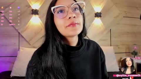 Snapshot of aylin_rousse chatting on October 23, 7:45 pm ayllin online show from October 23, 7:45 pm