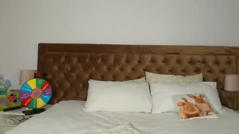 Aylin online show from January 13, 4:50 am