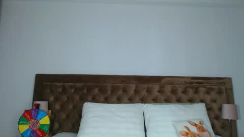 Aylin online show from October 13, 2:00 am