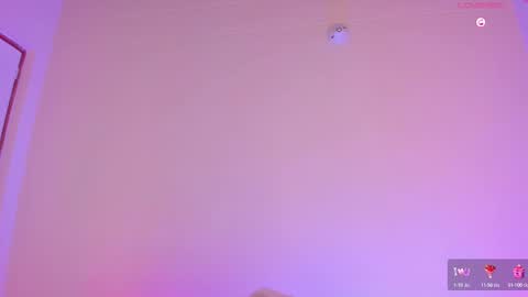 Snapshot of aylinnzambrano_ chatting on March 6, 5:57 am Aylin online show from March 6, 5:57 am