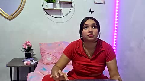 Snapshot of aymy2025 chatting on November 24, 3:50 am Aymy online show from November 24, 3:50 am