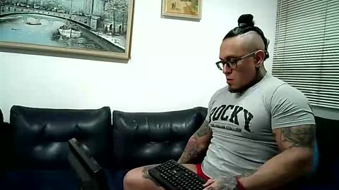 Snapshot of ayrton_naffah2 chatting on November 3, 5:52 am Ayrton naffah2 online show from November 3, 5:52 am