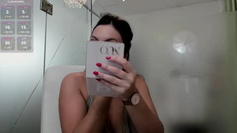 Snapshot of ayumilove chatting on November 8, 5:18 am Ayumi online show from November 8, 5:18 am