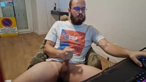 justin online show from January 1, 8:02 am