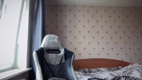 azazelmax online show from October 17, 8:17 am