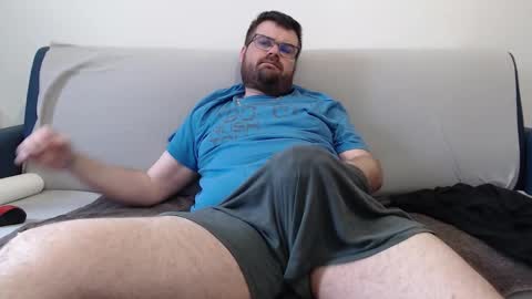 Snapshot of azer912 chatting on November 11, 10:59 am Azer online show from November 11, 10:59 am