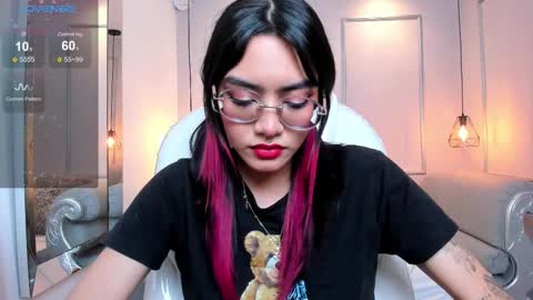 Snapshot of azurakindong chatting on February 13, 7:21 pm Azura online show from February 13, 7:21 pm