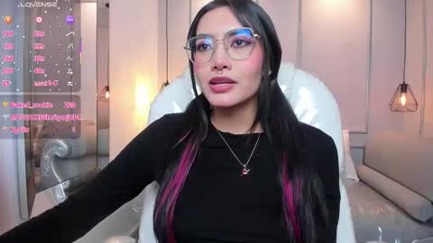 Snapshot of azurakindong chatting on October 21, 7:47 pm Azura online show from October 21, 7:47 pm