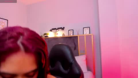 Azurra  online show from April 17, 10:35 pm