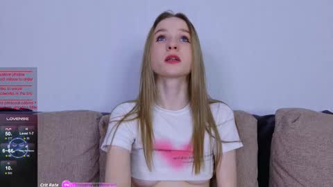 b4by_emilia online show from November 10, 6:23 am