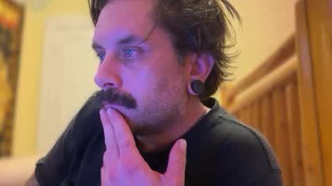 Snapshot of b4nkshot765 chatting on November 1, 5:53 am bry online show from November 1, 5:53 am