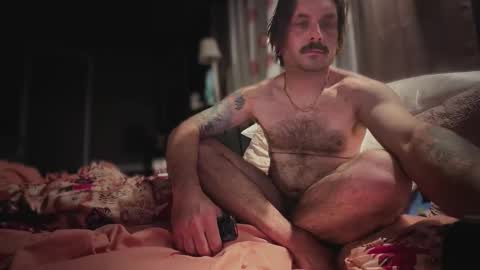 Snapshot of b4nkshot765 chatting on December 17, 7:14 am bry online show from December 17, 7:14 am