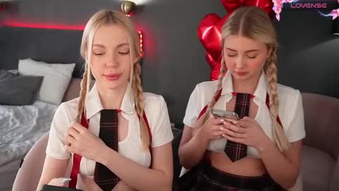 Snapshot of baaby_bon chatting on February 19, 2:55 am Bonnie online show from February 19, 2:55 am