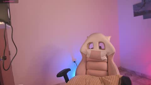 Snapshot of baaby_boyy chatting on February 20, 7:34 am odeley online show from February 20, 7:34 am