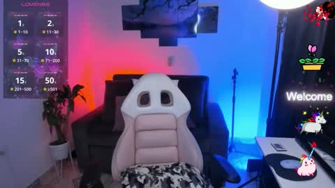 Snapshot of baaby_boyy chatting on October 28, 9:35 am odeley online show from October 28, 9:35 am