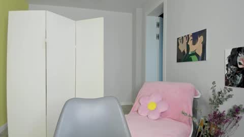 Monica online show from September 25, 12:58 am