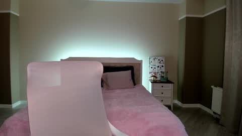 Monica online show from October 8, 12:41 am