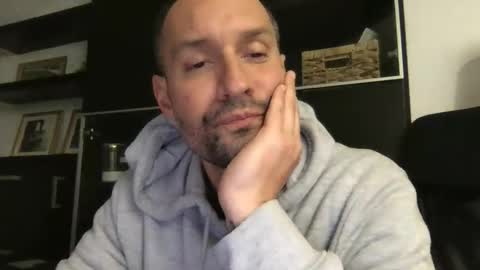 BKR online show from November 22, 1:04 am