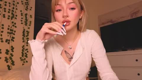 bb adele  online show from December 30, 3:46 pm