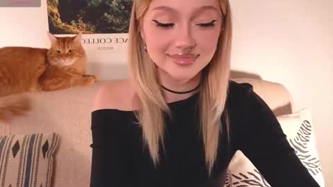 bb adele  online show from October 4, 9:02 pm