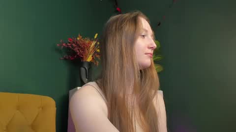 Snapshot of baby_annn chatting on April 22, 3:09 am Ann online show from April 22, 3:09 am