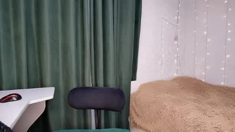 Alis online show from April 19, 6:10 pm