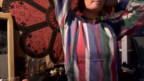 Snapshot of baby_buddha chatting on January 27, 1:48 am baby buddha online show from January 27, 1:48 am