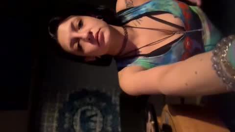 Snapshot of baby_buddha chatting on March 7, 5:29 am baby buddha online show from March 7, 5:29 am