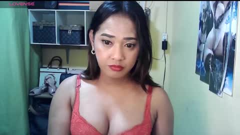 cassandra online show from December 18, 5:21 pm