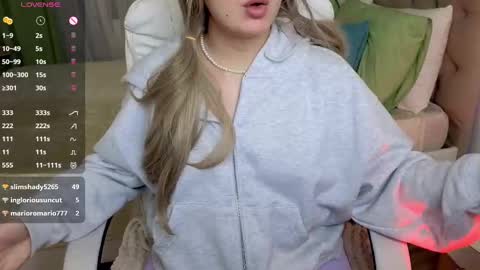 Debora online show from February 21, 1:11 am