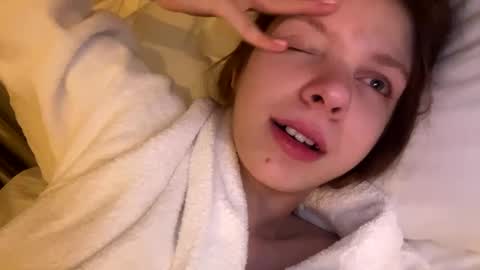 Evalena maybe just Eva online show from February 10, 6:24 pm