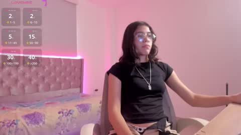 baby_glow01 online show from October 11, 12:58 pm