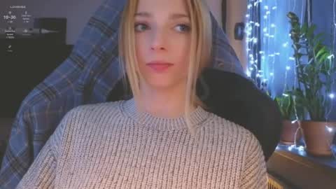 Snapshot of baby_gopn1k chatting on December 10, 4:56 am baby gopn1k online show from December 10, 4:56 am