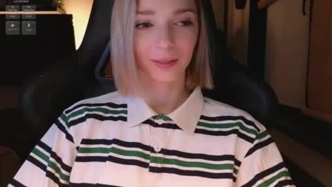 Snapshot of baby_gopn1k chatting on November 14, 5:06 am baby gopn1k online show from November 14, 5:06 am