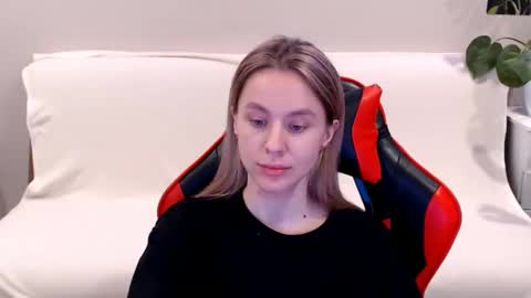 baby_kitte online show from February 13, 6:09 am