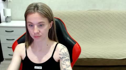 baby_kitte online show from October 11, 9:52 am