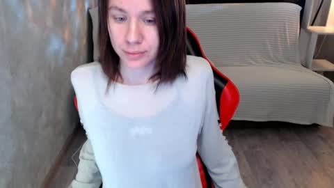 baby_kitte online show from December 4, 3:16 am