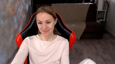 baby_kitte online show from February 10, 4:05 am