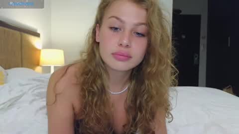 Sharleen online show from March 5, 3:07 pm