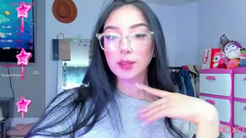 lily online show from October 6, 10:34 am