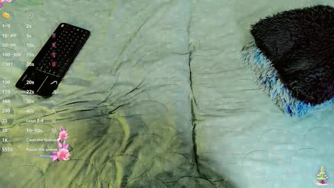 Snapshot of baby_rouss chatting on December 13, 10:59 pm Baby-Rouss online show from December 13, 10:59 pm