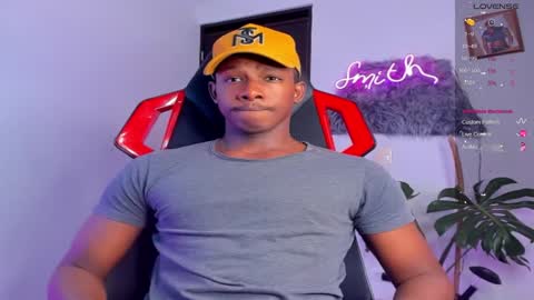 Snapshot of baby_smith chatting on December 8, 12:07 am FOLLOW ME online show from December 8, 12:07 am