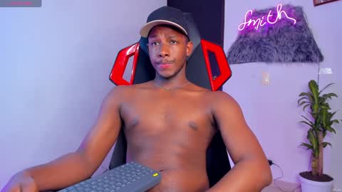 Snapshot of baby_smith chatting on December 24, 10:39 pm FOLLOW ME online show from December 24, 10:39 pm