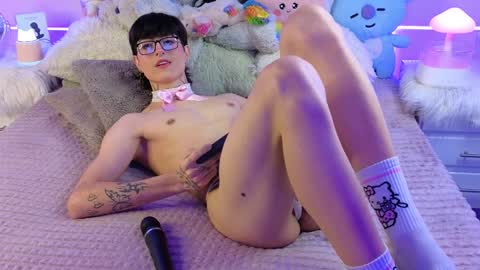 Snapshot of baby_xian chatting on December 3, 2:47 am Dani online show from December 3, 2:47 am