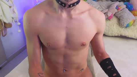 Snapshot of baby_xian chatting on February 12, 4:44 am Dani online show from February 12, 4:44 am