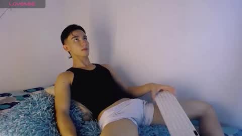 Snapshot of babyandy_x chatting on November 25, 11:05 pm babyandy_x online show from November 25, 11:05 pm